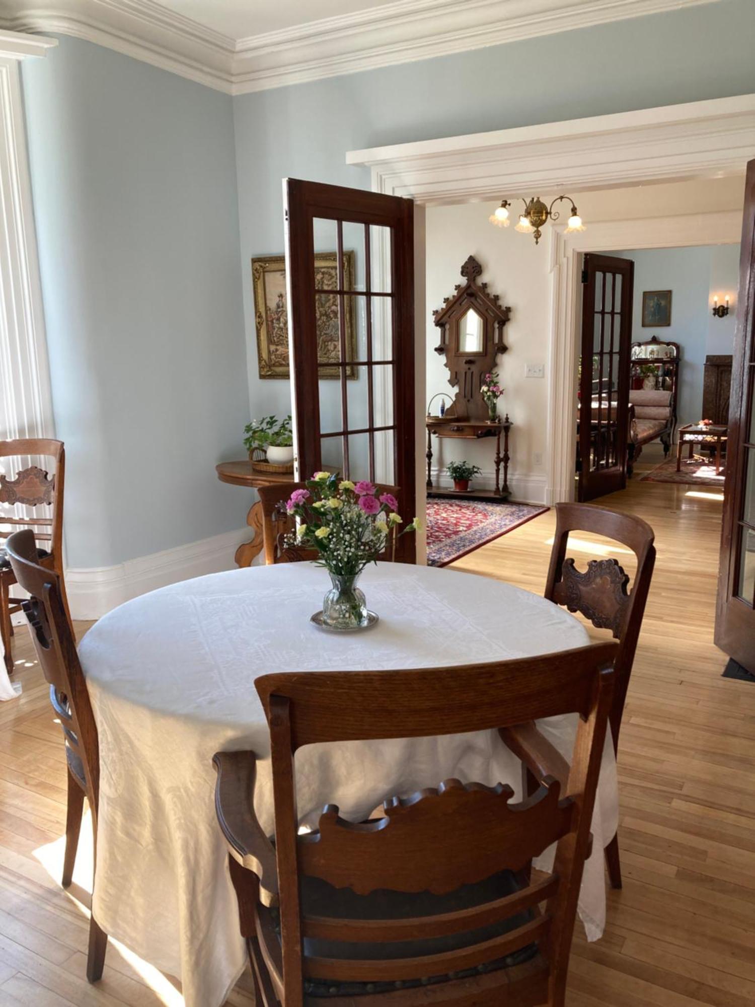 The Red House Fredericton Bed & Breakfast Ngoại thất bức ảnh
